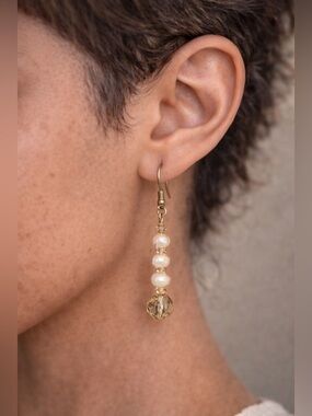 Gold and Cream Beaded Earrings